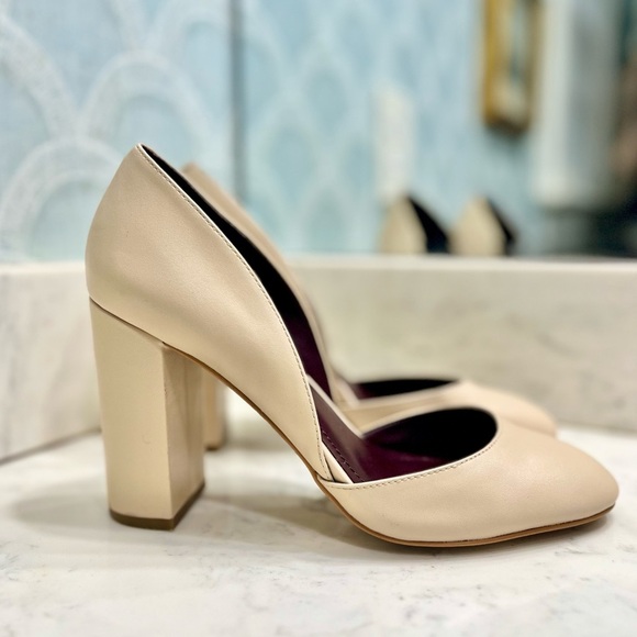 BCBGeneration Shoes - BCBGeneration Cream Pumps Block Heel Size 8M GUC